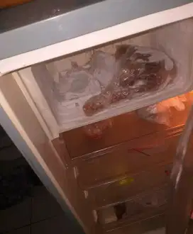 Kulkas 1 pntu beku cpt sgt dngin lengkap
