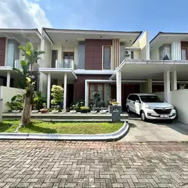 TURUN HARGA! Rumah 2 Lt dalam Perumahan Elit Mewah Bale Mulia Jombor