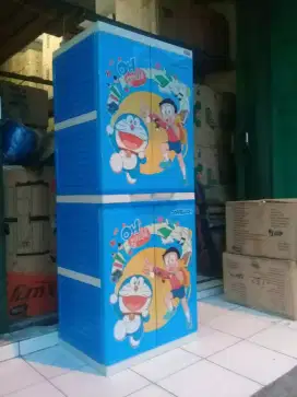 lemari plastik karakter