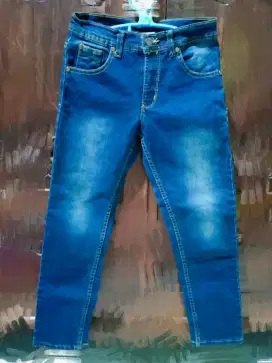 2 celana jeans anak