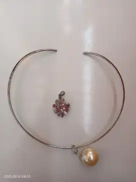 Kalung Berbahan Perak Aksesoris Wanita Cantik