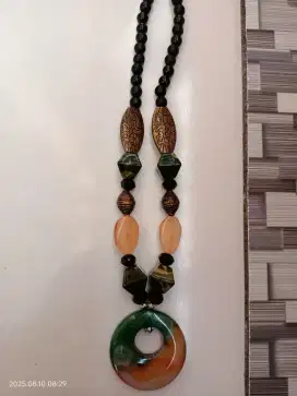 Kalung Batu Aksesoris Wanita Cantik