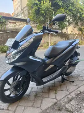 Di jual Honda PCX ABS TAHUN 2020