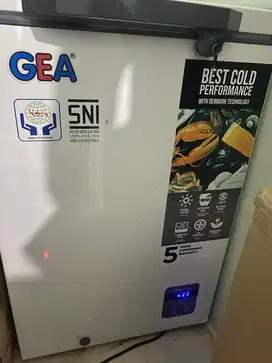 GEA AB 108 R CHEST FREEZER BOX 100L