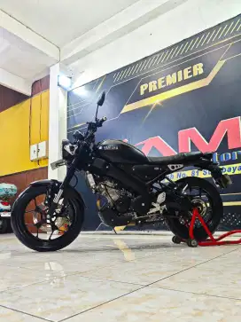 Yamaha XSR 155 VVA TH 2021 Hitam doff super cakep