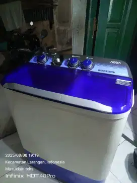 Mesin cuci merek AQUA 8Kg normal Joss tinggal pake bosku