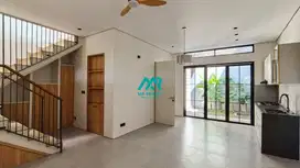 DISEWAKAN RUMAH SIAP HUNI 2 LANTAI DI JLN SUMENEP ANTAPANI BANDUNG