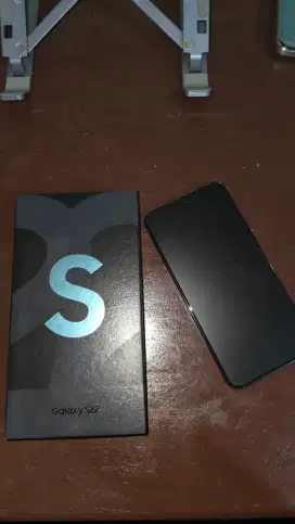 Samsung S22 5G (2022)