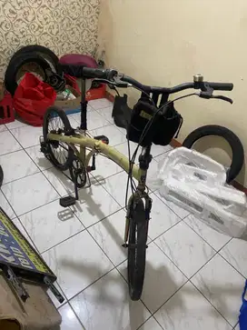 SEPEDA LIPAT ANTIQ MERK PACIFFIC