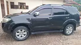 Dijual fortuner 2.5 G