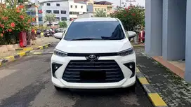 Toyota Avanza 1.3 E AT Putih Pemakaian 2024 NIK 2023 Like New Record