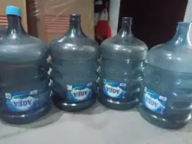Jual galon aqua ada 4 galon