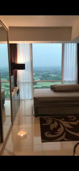 Studio Apart GOLF VIEW High floor Uresidence Karawaci