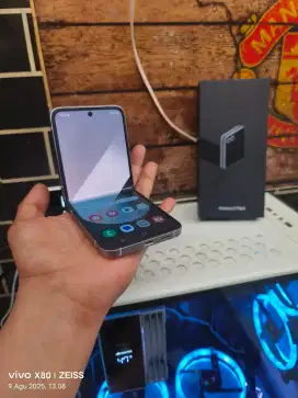 Samsung Z Flip 6 Sein 12/512 Mulus Garansi On Siap Pakai