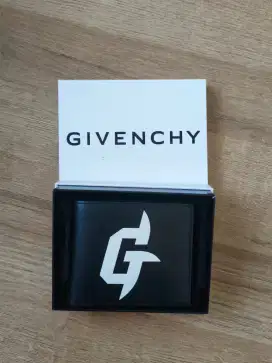 Dompet Givenchy original