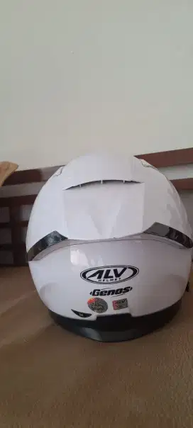 Helm baru alv genos tipe tertinggi