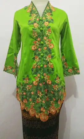 Kebaya include Rok