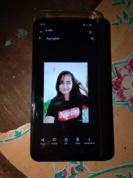 realme 3  memory 3/64