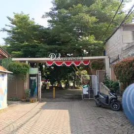 Disewakan rumah dengan lingkungan yang asri untuk keluarga Muslim