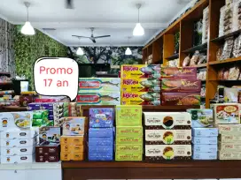 Pegawai Toko Oleh - Oleh