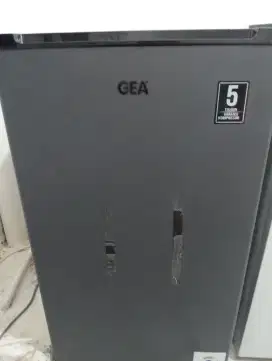 Kulkas 1 pintu ,Merek GEA
