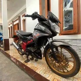 Dijual Honda CS1 125cc Tahun 2008