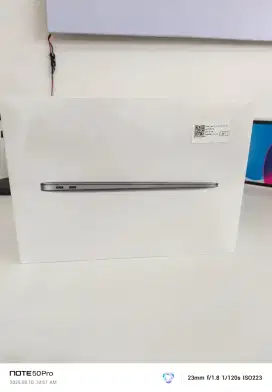 Macboom Air ( 13 Inch M1 2020 )