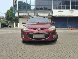 MAZDA 2 1.5 HB SPORT AT MATIC 2012 TERMURAH !!