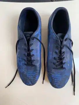Sepatu bola/mini soccer specs