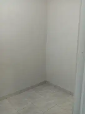Sewa kontrakan lantai 1