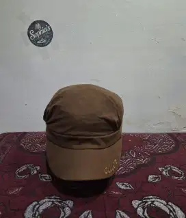 Topi merk Eider