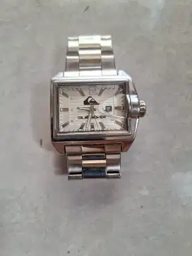 Jam tangan Quiksilver