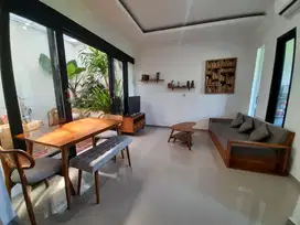 DIJUAL RUMAH 2 LANTAI SEMI-FURNISHED  2 KT 2 KM