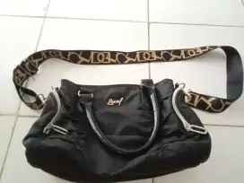 Tas Sling bag hitam dapat tali