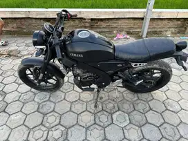 Motor Yamaha XSR 155 Tahun 2022 Terawat