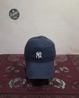 Topi MLB logo NY sedang