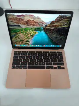 MacBook Air M1 13-inch 8/256GB