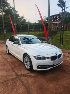 BMW 320i F30 2016 Plat Ganjil Nopil 2 Angka