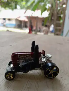 Hot Wheels traktor