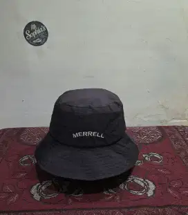 Topi Bucket merk Merrel