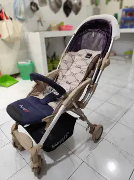 Baby stroller bekas seperti baru