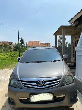 Innova Type G tahun 2010