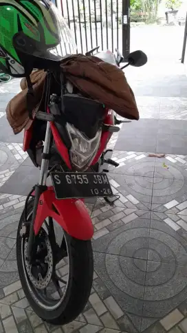 Dijual cepat bu cb150r 2016