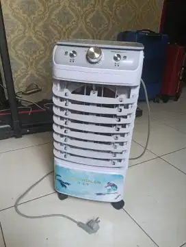 Air cooler 10L like new