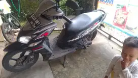 Vario Karbu 2011 tangan 1