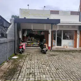 Disewakan Toko 1 lantai di jalan Johar Taman Cimanggu