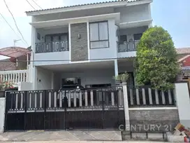 Rumah Bagus S H 2 Lt, Kompl.Duta Indah, Jatimakmur, Pd.Gede, Bks