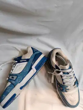 LV TRAINER SNEAKERS