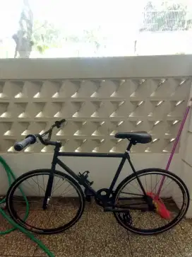 Dijual BU sepeda Fixie Torpedo