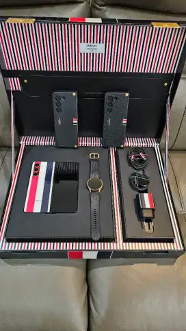 Samsung Z Fold 5 Thom Browne Edition Resmi SEIN
